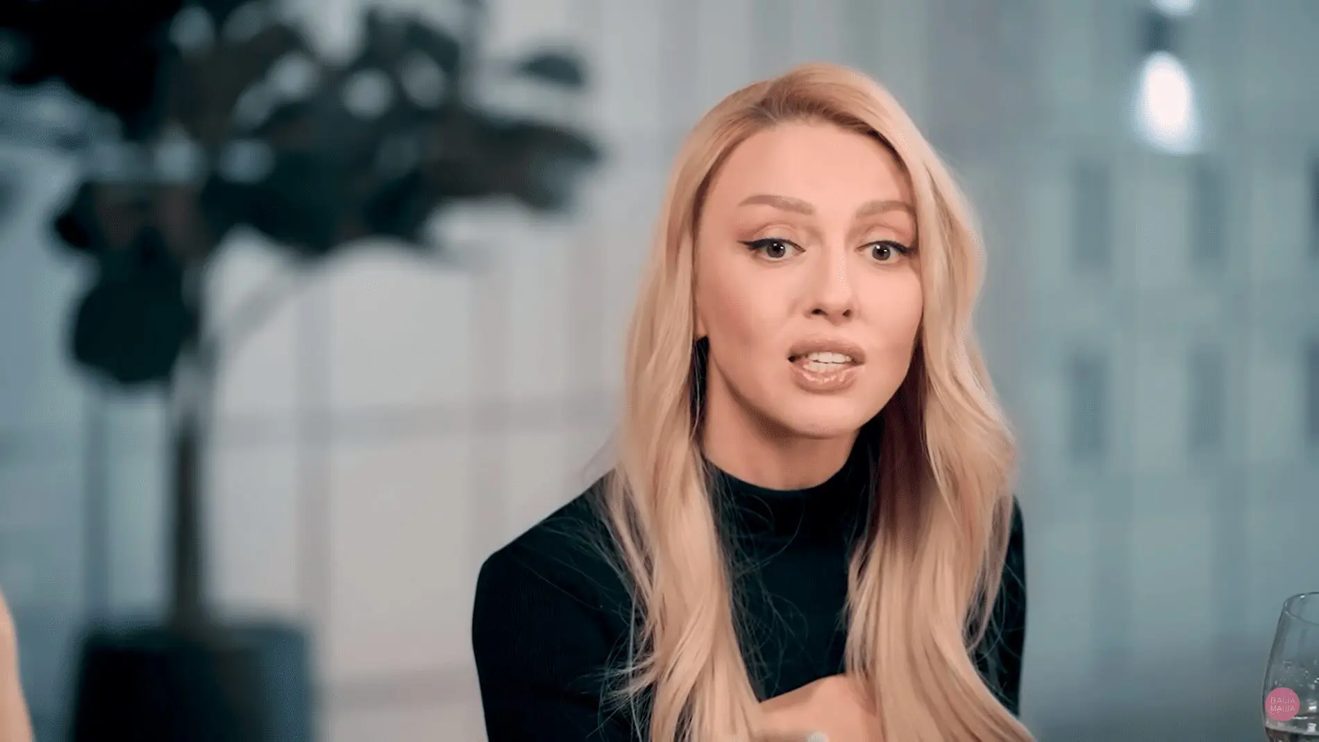 Оля Полякова розповіла, чому живе окремо від чоловіка під час відпочинку