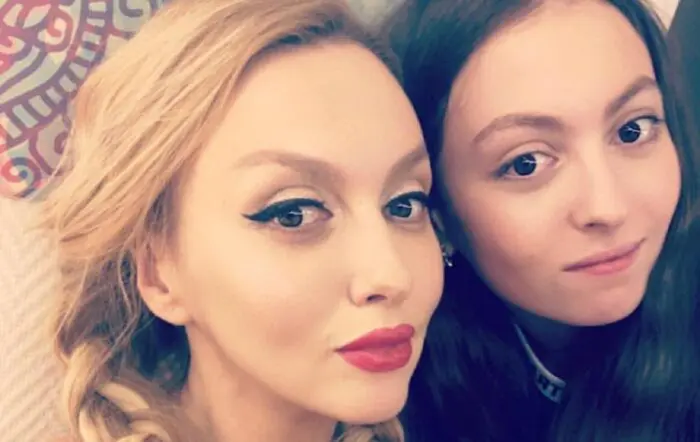 Донька Полякової розповіла, чому відрахувалась з лондонського університету