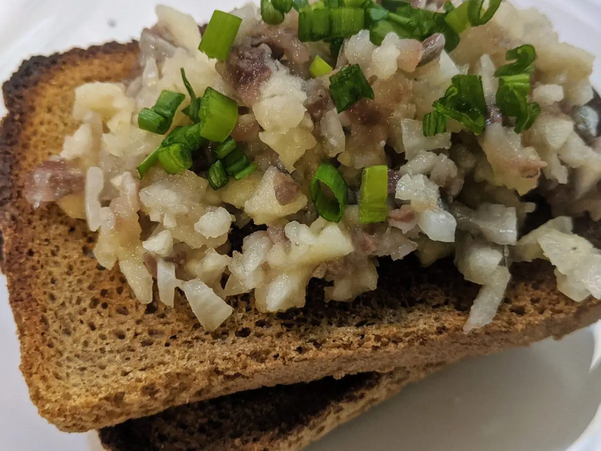 Рецепт смачної закуски з оселедця