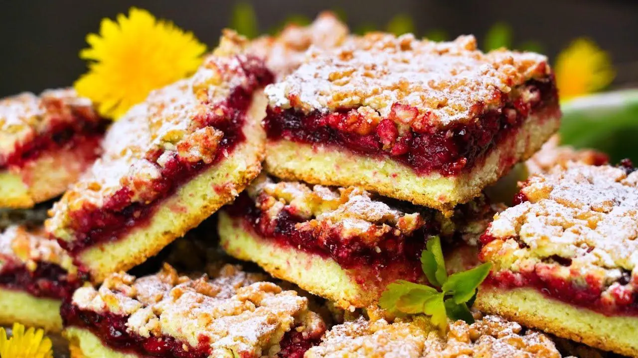 Шеф-кухарі розповіли, як приготувати смачне пісне печиво з варення