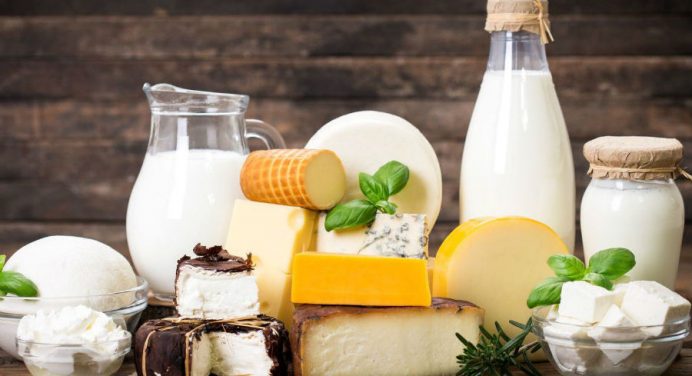 Непереносимість лактози: коли і кому потрібно відмовитися від молочки 