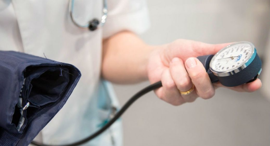 Нормалізуємо тиск і зміцнюємо судини за допомогою простої вправи 