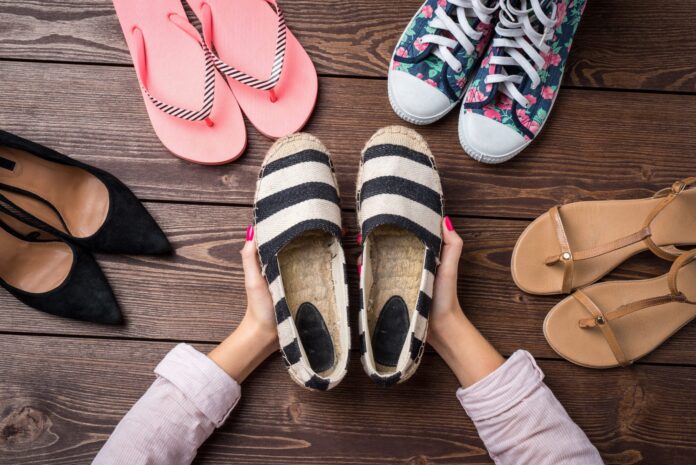 Як правильно вибрати літнє взуття