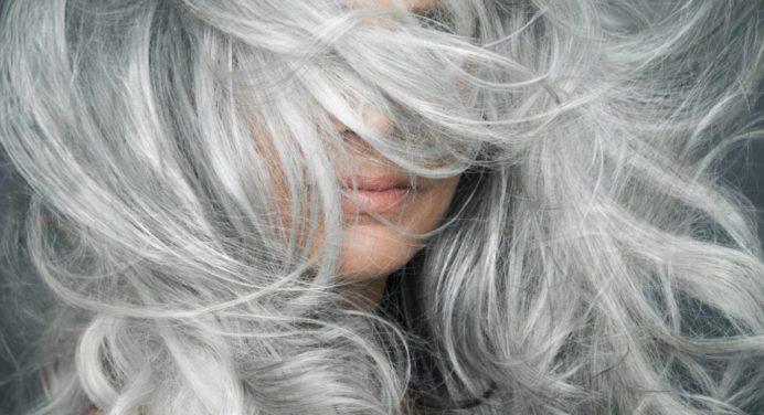 Неймовірне відкриття: сивина волосся може бути оборотним процесом 