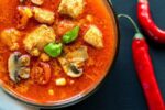 1800ss_getty_rf_thai_red_chicken_curry 