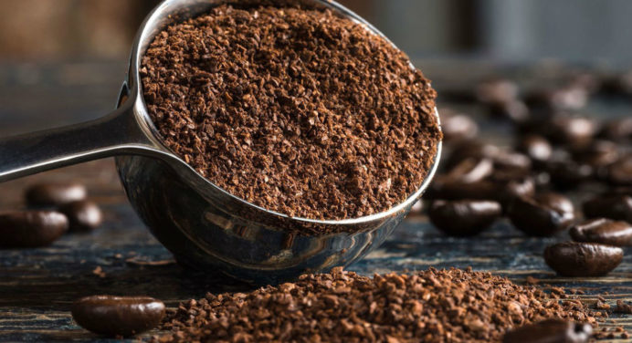 Розчинна кава: шкода і користь. Чи дійсно такий напій шкідливіше звичайного? 
