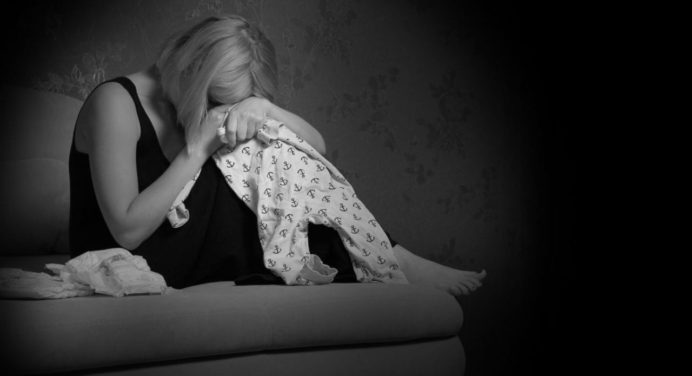 Післяпологова депресія: які в неї симптоми і як з нею впоратися? 