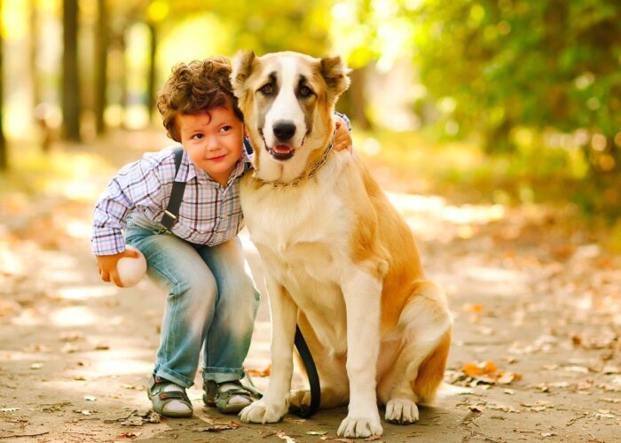 Собака і дитина
