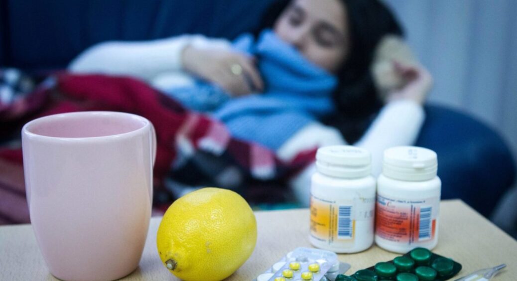 Відчула, що починаю хворіти, але це “зілля” з 4 складових поставило на ноги за ніч: вранці горло не болить 