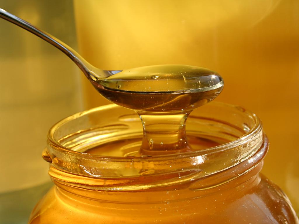 9 способів, які доводять надзвичайну користь меду