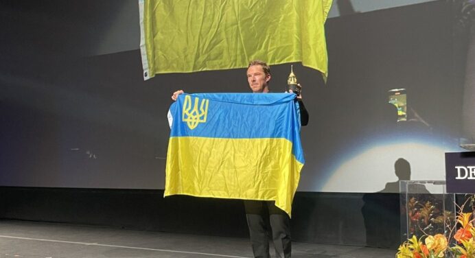 Бенедикт Камбербетч та Джуд Лоу зібрали кошти для допомоги українським медикам: сума вражаюча 