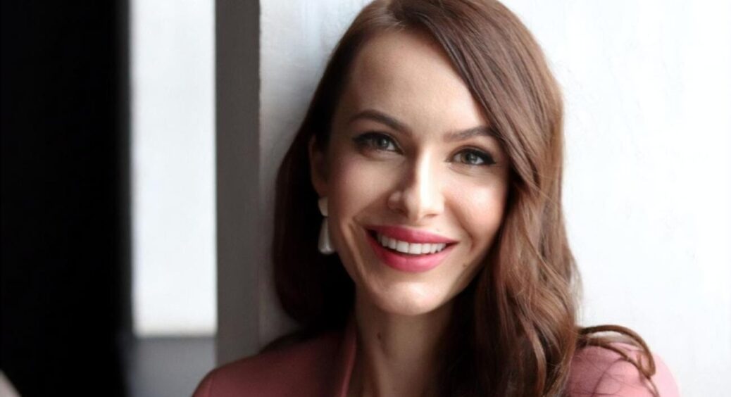 Нова Холостячка: колишня дружина Остапчука Христина Горняк показала, як виглядає її затишна квартира (ФОТО) 