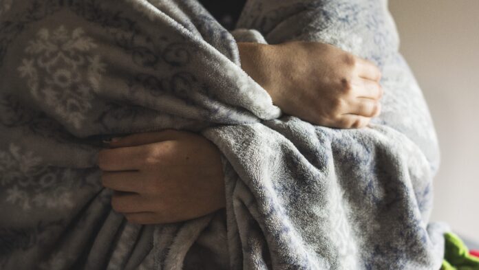 Як обігріти кімнату, коли вимкнули світло та газ? Як обігріти кімнату, коли вимкнули світло та газ?