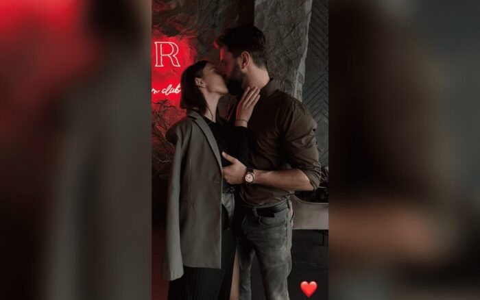 Фото поцілунку Андрія Задворного та його нової коханою Юлії Поляк
