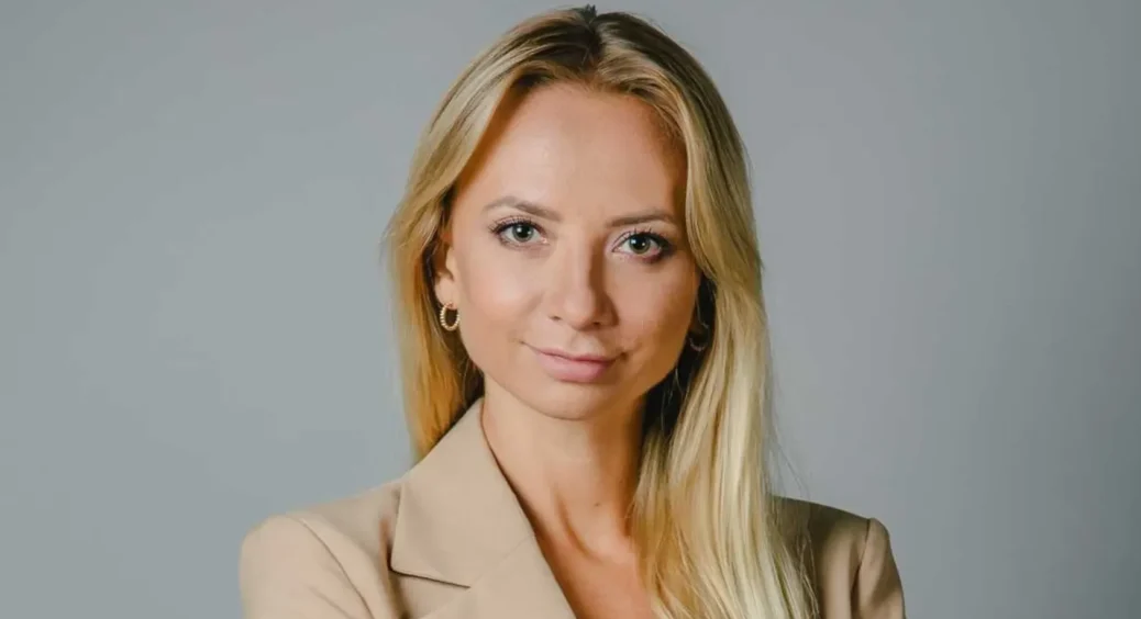 “Хочеться весілля”: зірка “Жіночого кварталу” Ірина Сопонару показала фото з коханим британцем Рісом 