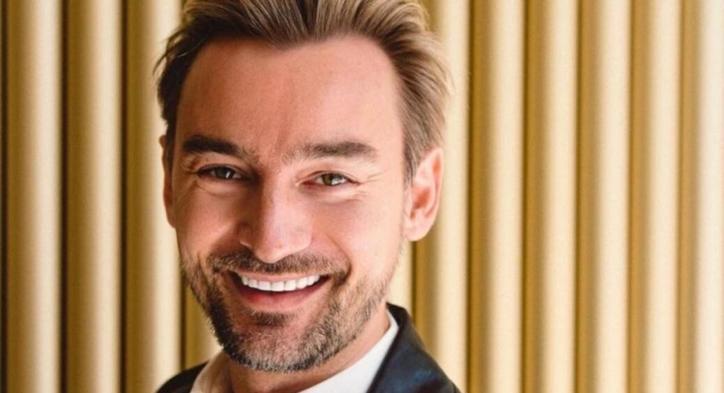 “Я боюся щось не встигнути”: режисер Алан Бадоєв зізнався, що не хоче прожити життя, як його мати 