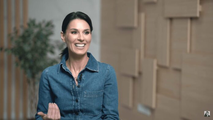 Маша Єфросиніна стала схожою на Майкла Джексона Маша Єфросиніна стала схожою на Майкла Джексона