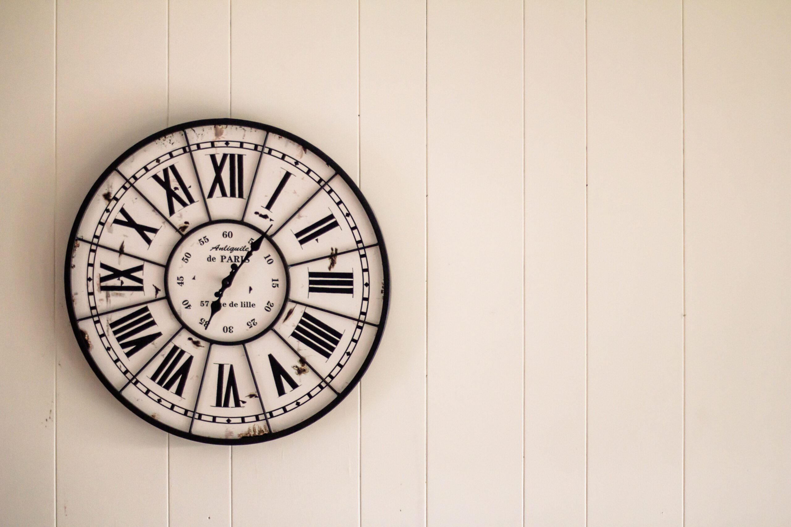 Годинник - важливий атрибут дому, який має свої правила