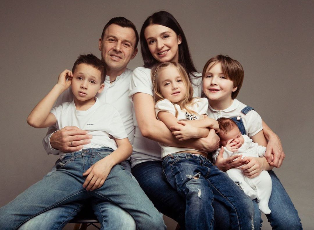 Валентина Хамайко зі своєю сім'єю
