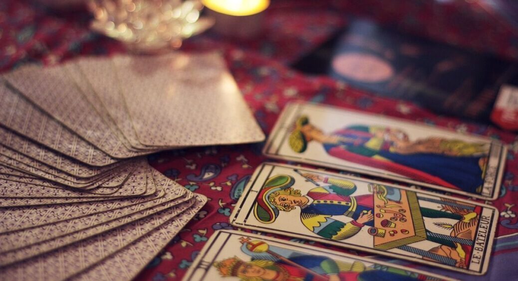 Гороскоп на 18 січня 2023 року для всіх знаків Зодіаку за картами Таро: що на вас чекає у цей день 