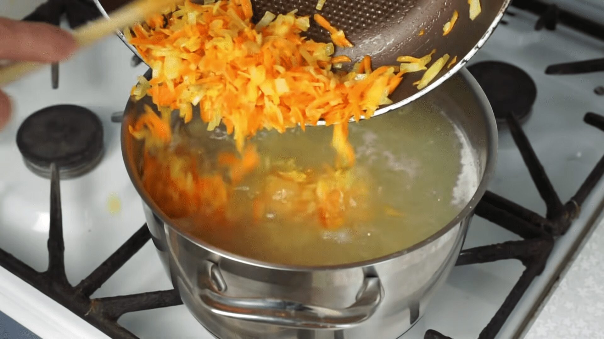 Рецепт приготування сирного супу