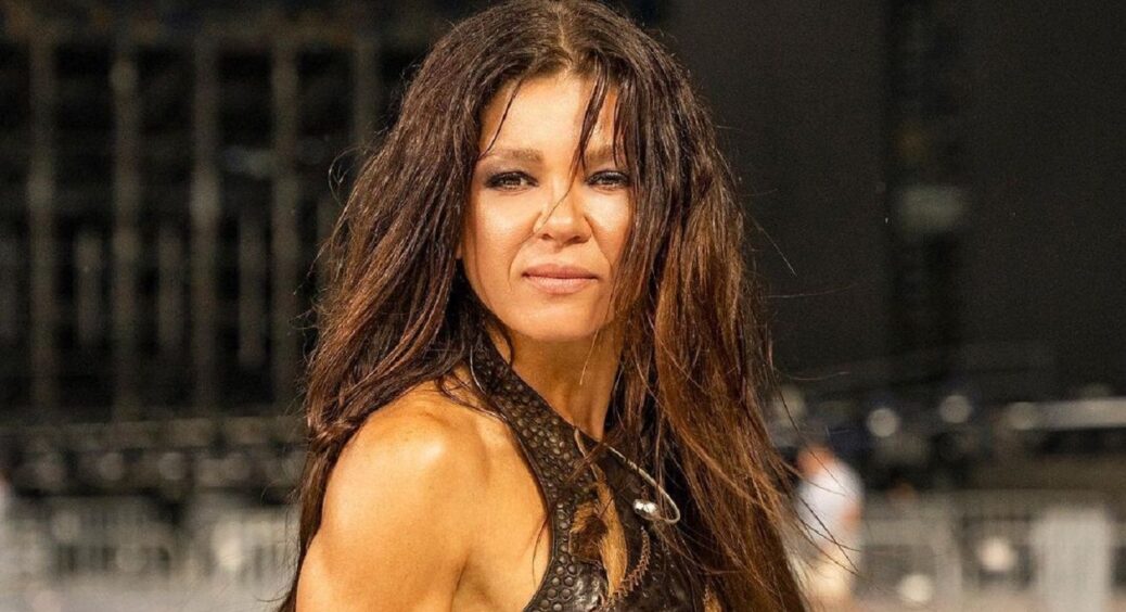 “Забула, що жінка”: Руслана Лижичко показала обличчя зблизька без гриму та не може сховатися від критики 