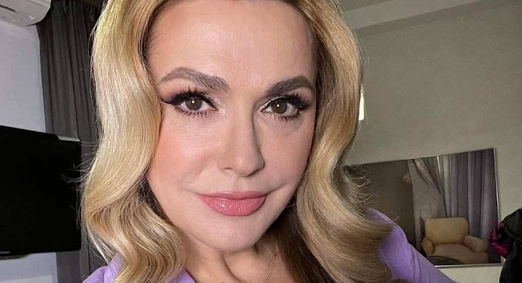 56-річна Ольга Сумська вразила фото з новою зачіскою: білявка в мить перетворилась на брюнетку з боб-каре 