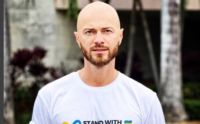 Влад Яма привітав дружину з днем народження Влад Яма привітав дружину з днем народження