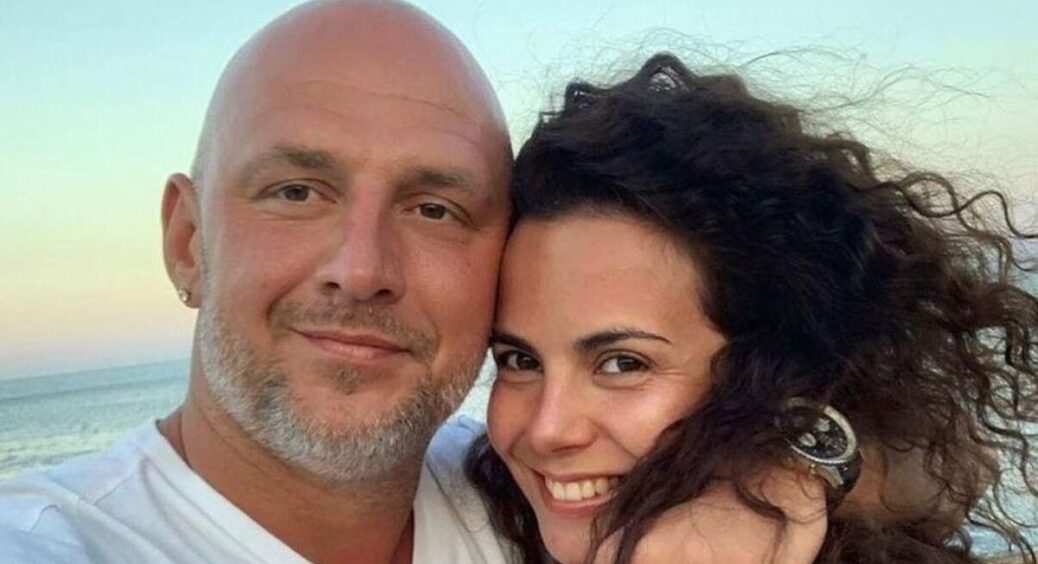 Що відомо про вагітну Настю Каменських: дружина Потапа заперечила розлучення і обійняла пишний живіт 