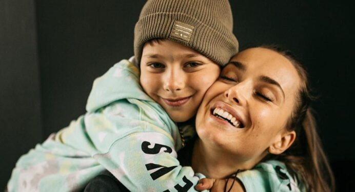 “Моя подушка безпеки”: Ксенія Мішина зізналася, що на цілих 7 років покинула сина на власну матір 