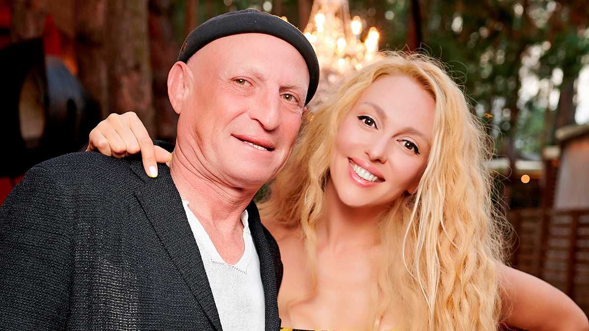 Оля Полякова зі своїм чоловіком Вадимом Буряковським