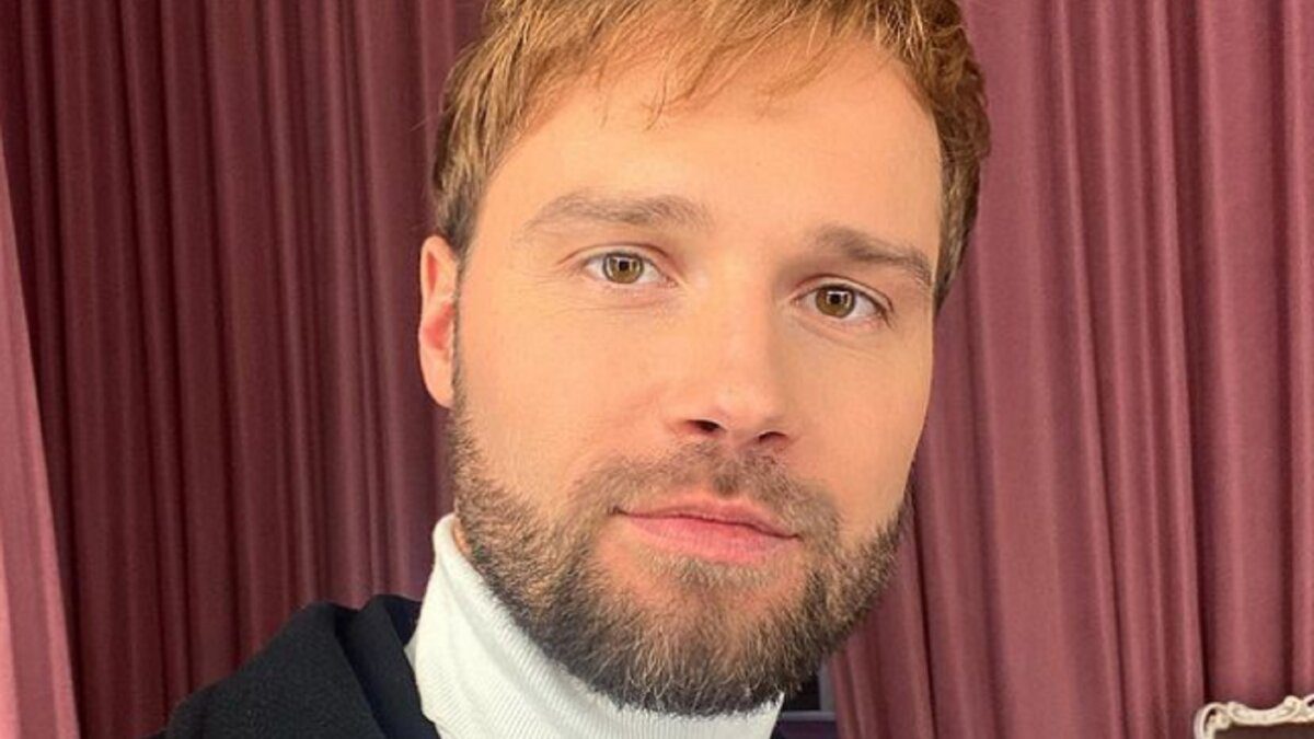 Алекс Топольський показав свою нову обраницю