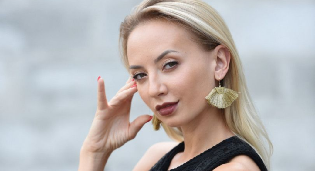 Сопонару з “Жіночого кварталу” вперше показала свого бойфренда-британця на повний зріст: високий і спортивний 