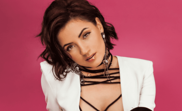 Оля Цибульська розповіла останні плітки з Києва