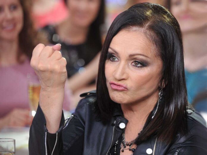 Софія Ротару категорично відмовилася виступати перед росіянами Софія Ротару категорично відмовилася виступати перед росіянами