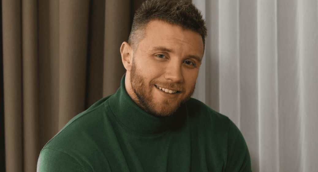 Екс-холостяк Михайло Заливако показав свою маму і бабусю: три покоління зібралися разом (ФОТО) 