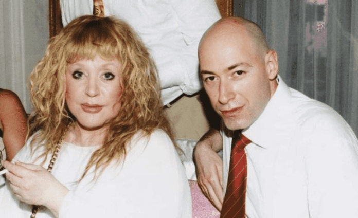 Дмитро Гордон показав архівні фото з Пугачовою Дмитро Гордон показав архівні фото з Пугачовою