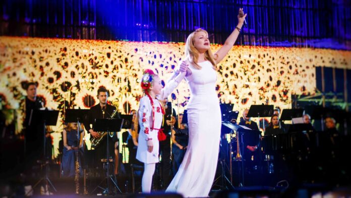 Тіна Кароль заявила, що презентуватиме Україну на Євробаченні Тіна Кароль заявила, що презентуватиме Україну на Євробаченні