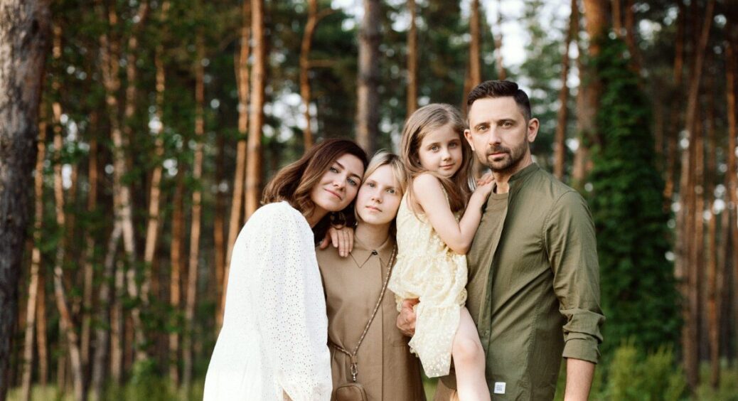 Як сьогодні виглядають діти зниклих Андрія Доманського і Шабанова: несуть хрест багатодітних татусів 