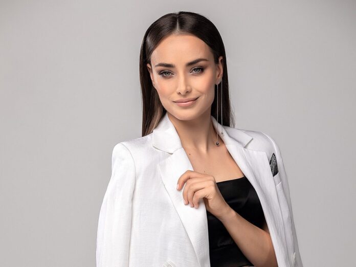 Ксенія Мішина показала, що втратив Олександр Еллерт Ксенія Мішина показала, що втратив Олександр Еллерт