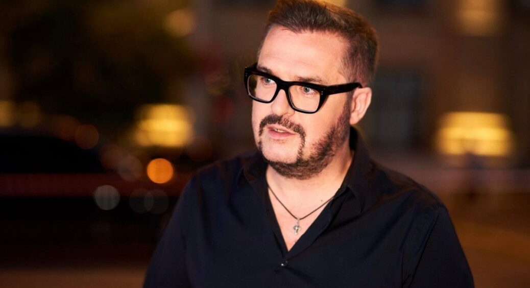 “Зрадили, потім ще раз зрадили”: Олександр Пономарьов розповів про стосунки з донькою та екс-дружиною Мозговою 