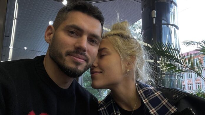 Микита Добринін розповів про свій емоційний стан після розлучення з Квітковою Микита Добринін розповів про свій емоційний стан після розлучення з Квітковою