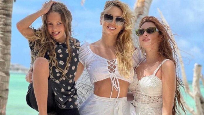 Оля Полякова розповіла про своїх різних донечок Оля Полякова розповіла про своїх різних донечок