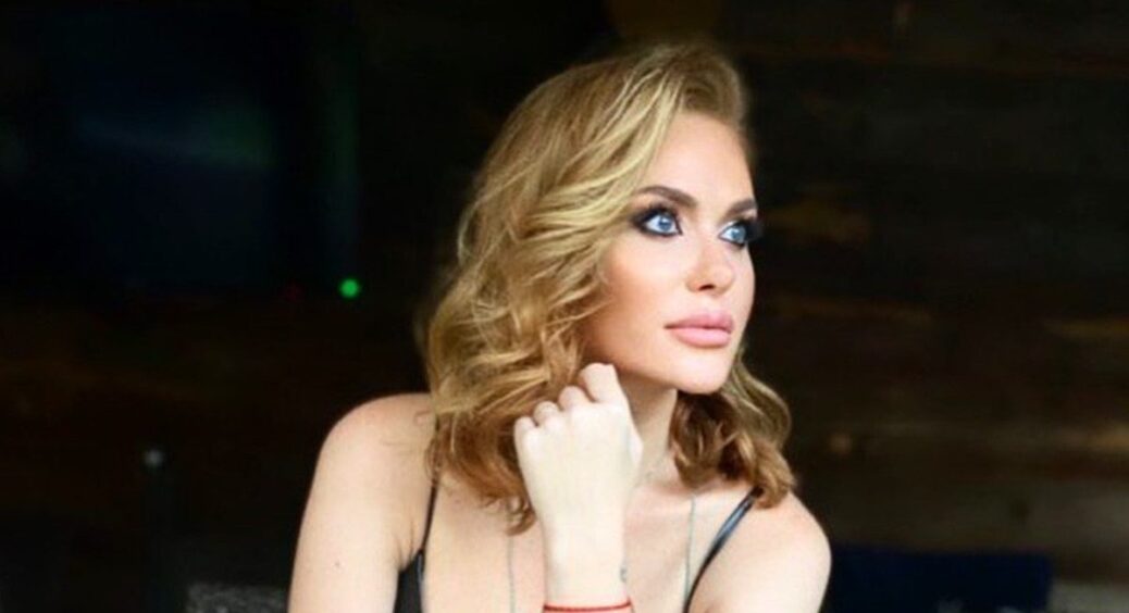 Співачка Слава Камінська пояснила свою позицію про неповернення до України: “Мені стало прикро” 