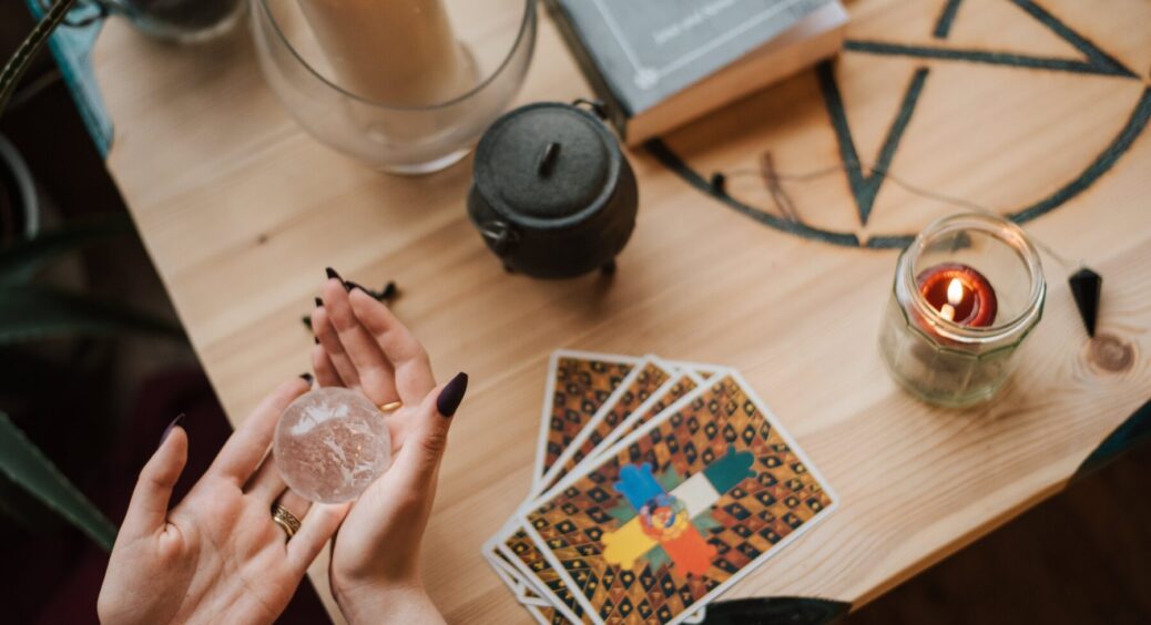 Гороскоп на 23 серпня 2023 року для всіх знаків Зодіаку за картами Таро: що на вас чекає у цей день 