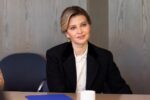 Олена Зеленська показала новий трендовий молочний жакет 