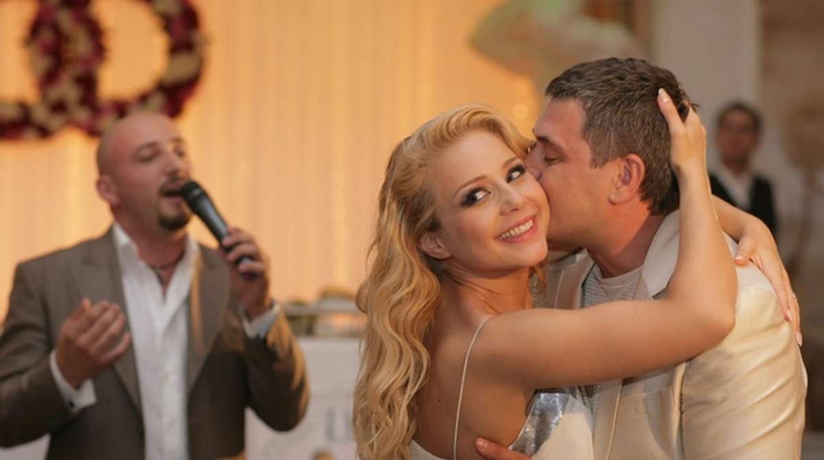 Зірки українського шоу-бізнесу показали свої весільні фото 