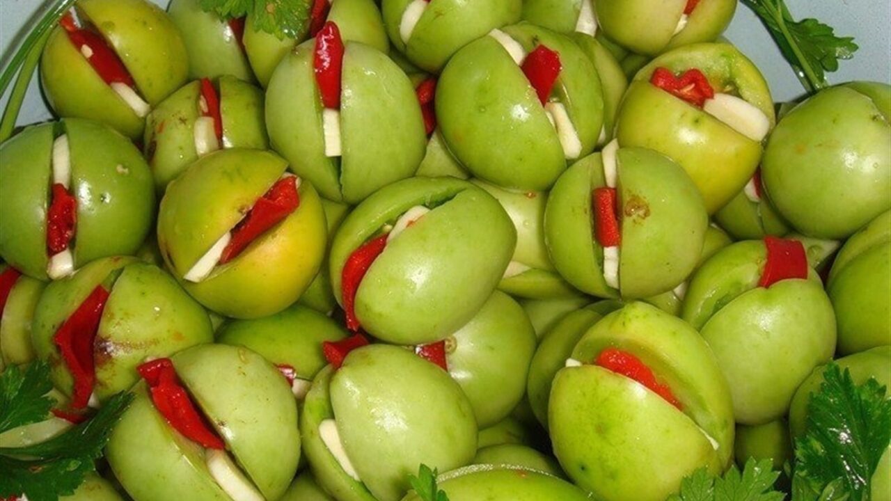 Як приготувати маринад для зелених помідорів