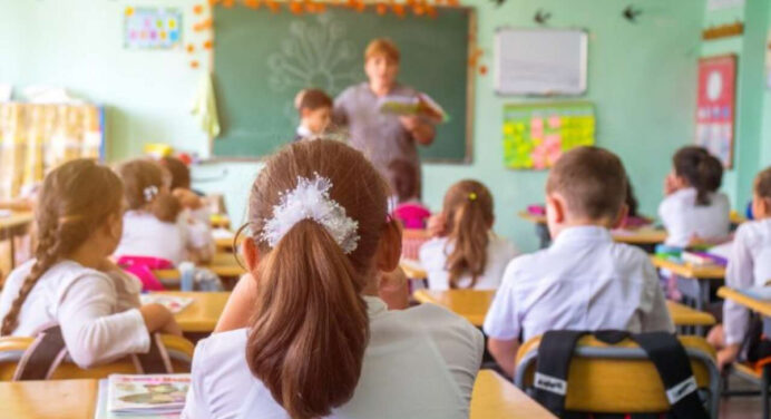 Як раніше вже не буде: в українських школах назвали 3 форми навчання і ввели “дронознавство” з 1 вересня 2023 