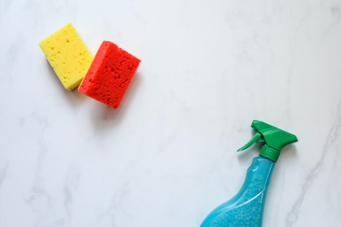 Чому губки для миття посуду різних кольорів